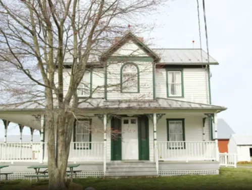 A white farmhouse